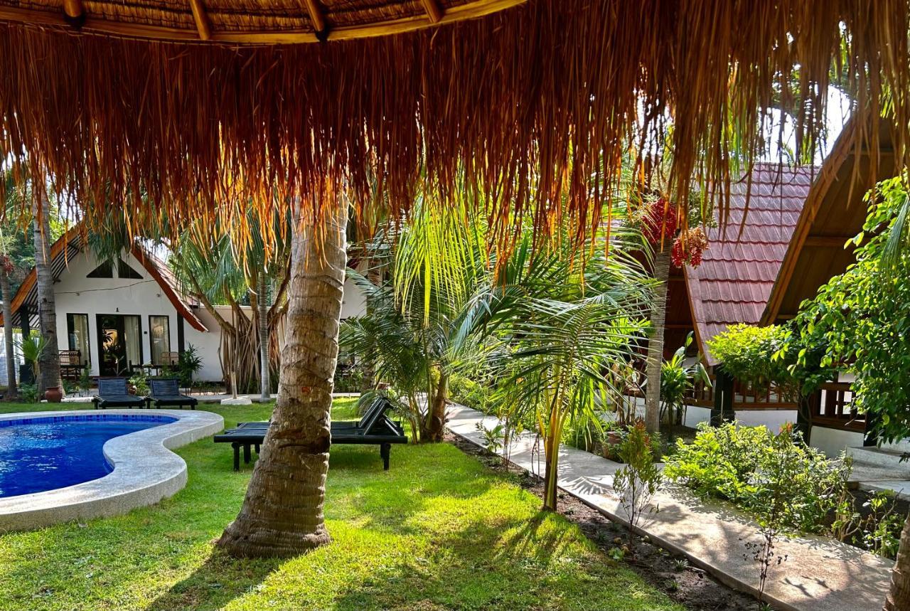 Gili Land Hotel Gili Air Ngoại thất bức ảnh